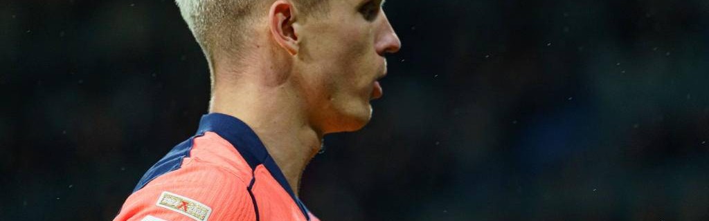 德容想沟通却遭拒，弗利克点出西甲裁判最大问题