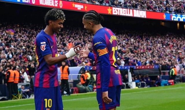 西甲-亚马尔演帽子戏法破纪录 巴萨4-1黄潜领先皇马4分