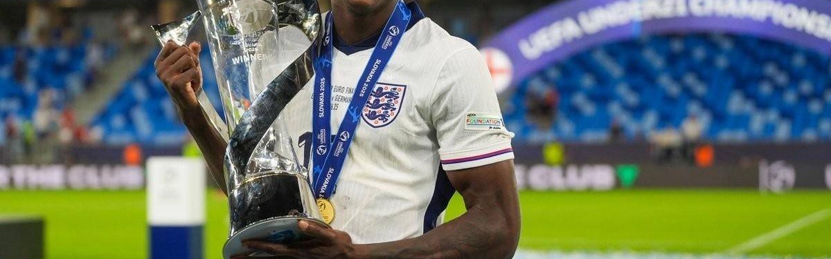 国米边卫引援遇阻：三大对象一个比一个贵，谁来接邓弗里斯的班